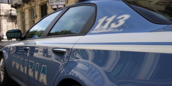 Napoli – Rubano il cellulare ad un 58enne, arrestati due algerini - Torrechannel
