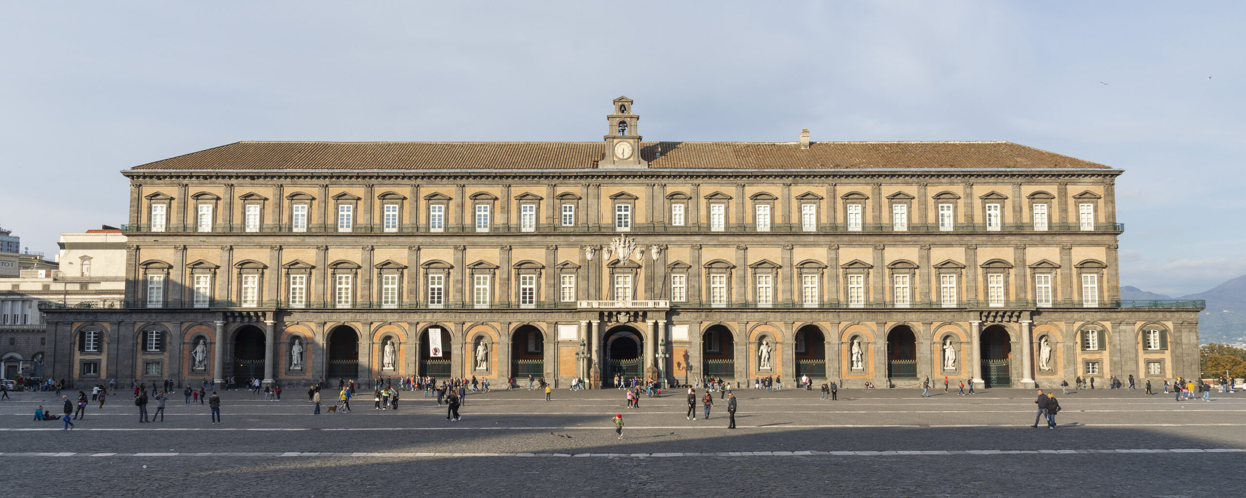 Napoli- Palazzo Reale: apre al pubblico il Deposito Foriera -  Torrechannel.it